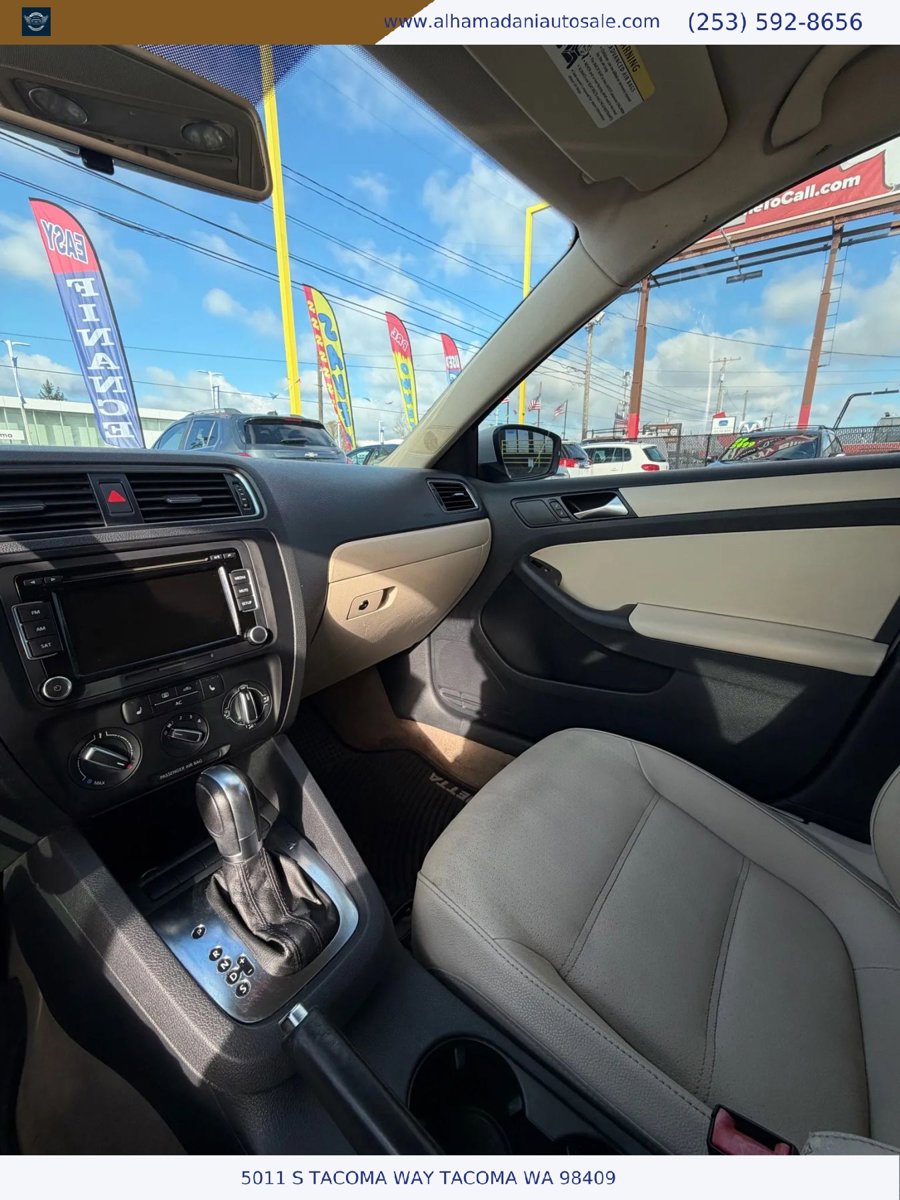 Used 2011 Volkswagen Jetta SE image 18