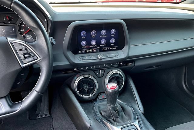 Used 2022 Chevrolet Camaro LT w/ Technology Package RWD image 9