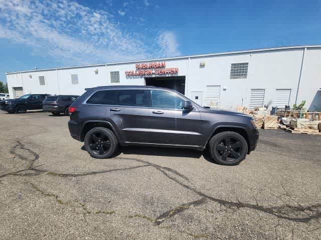Used 2015 Jeep Grand Cherokee Altitude AWD/4WD image 10