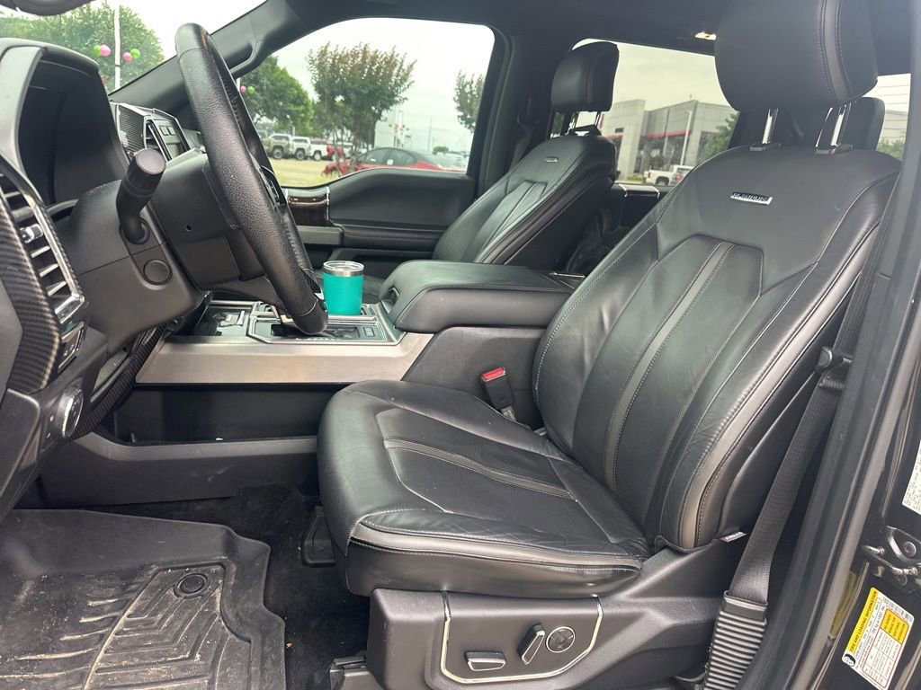 Used 2015 Ford F150 Platinum w/ Equipment Group 701A Luxury AWD/4WD image 4