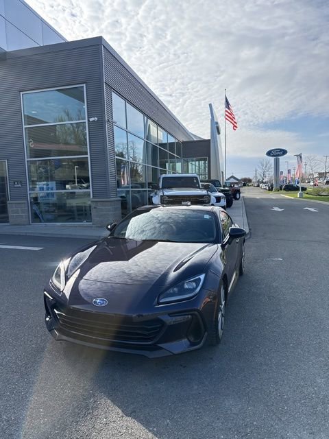 Used 2025 Subaru BRZ Limited w/ Popular Package 2 image 1