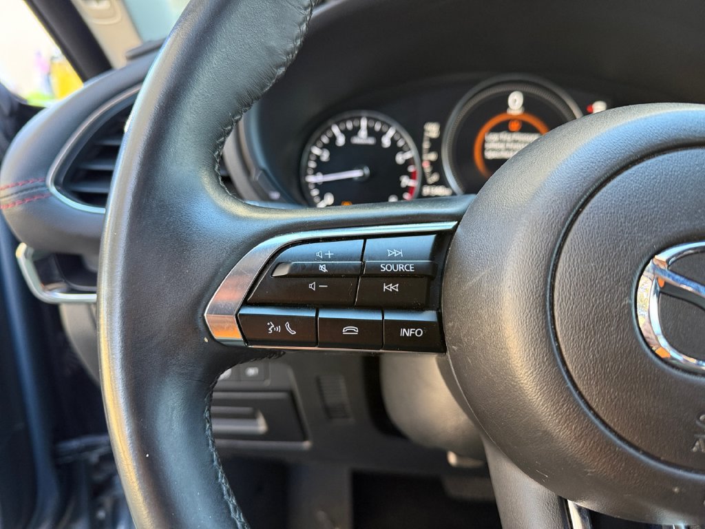 Used 2024 MAZDA MAZDA3 s AWD/4WD image 25