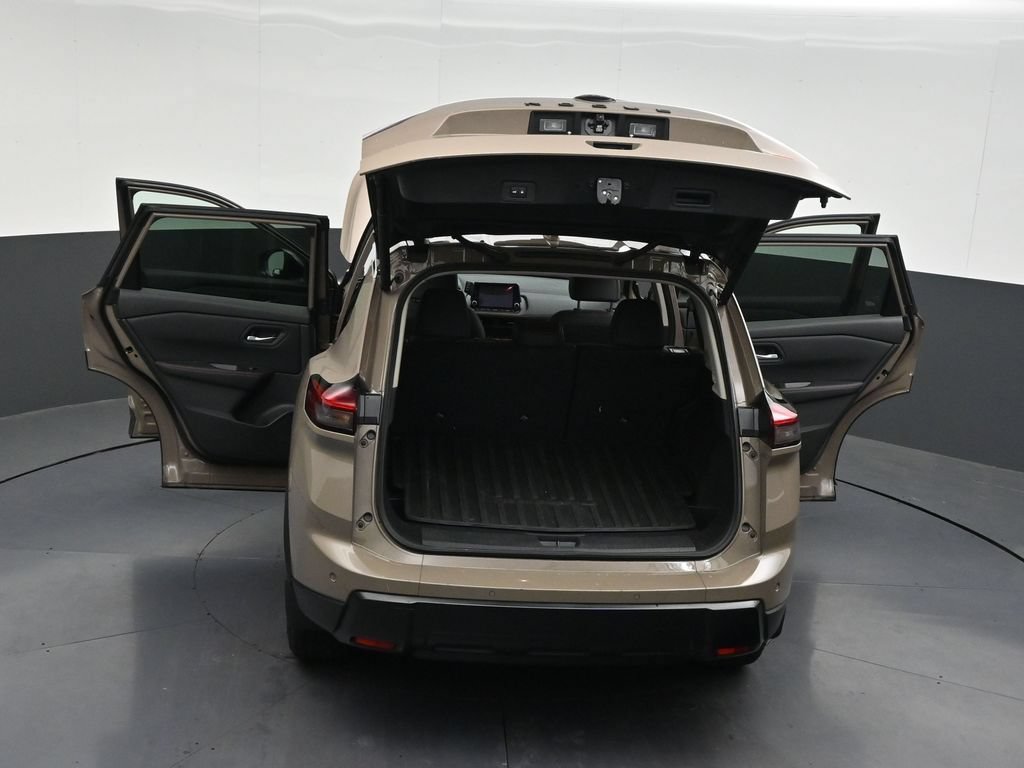 Used 2025 Nissan Rogue SV w/ Rock Creek Premium Package AWD/4WD image 36