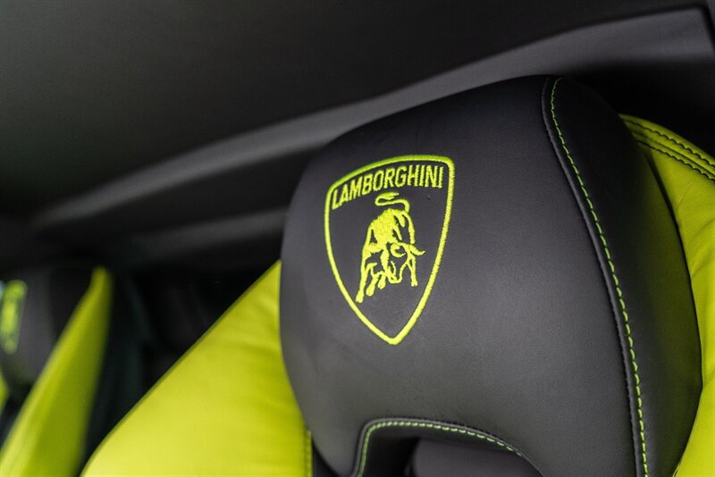 Used 2017 Lamborghini Huracan LP 610-4 AWD/4WD image 24