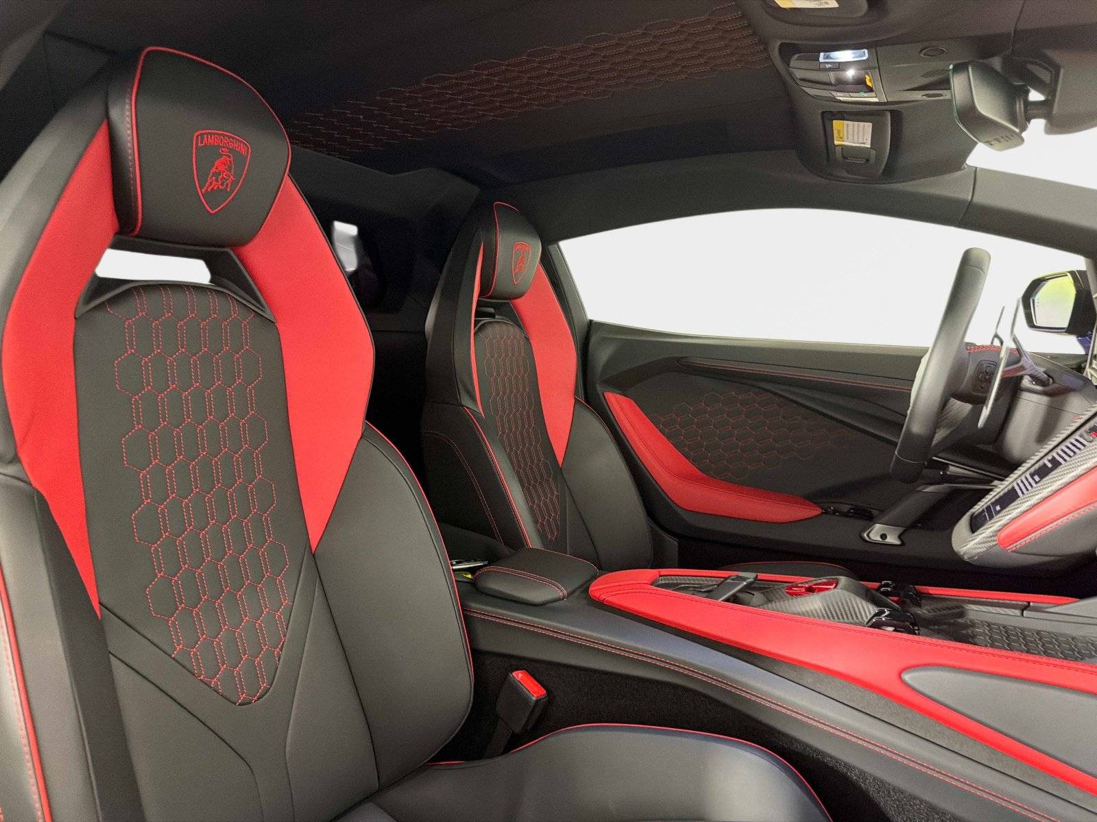 Used 2024 Lamborghini Revuelto AWD/4WD image 25