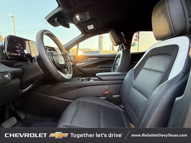 Used 2024 Chevrolet Blazer EV LT AWD/4WD image 25