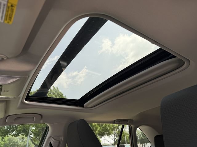 Certified 2022 Toyota RAV4 XLE w/ Convenience Package FWD image 24