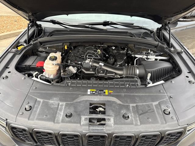 Used 2021 Jeep Grand Cherokee L Laredo image 20