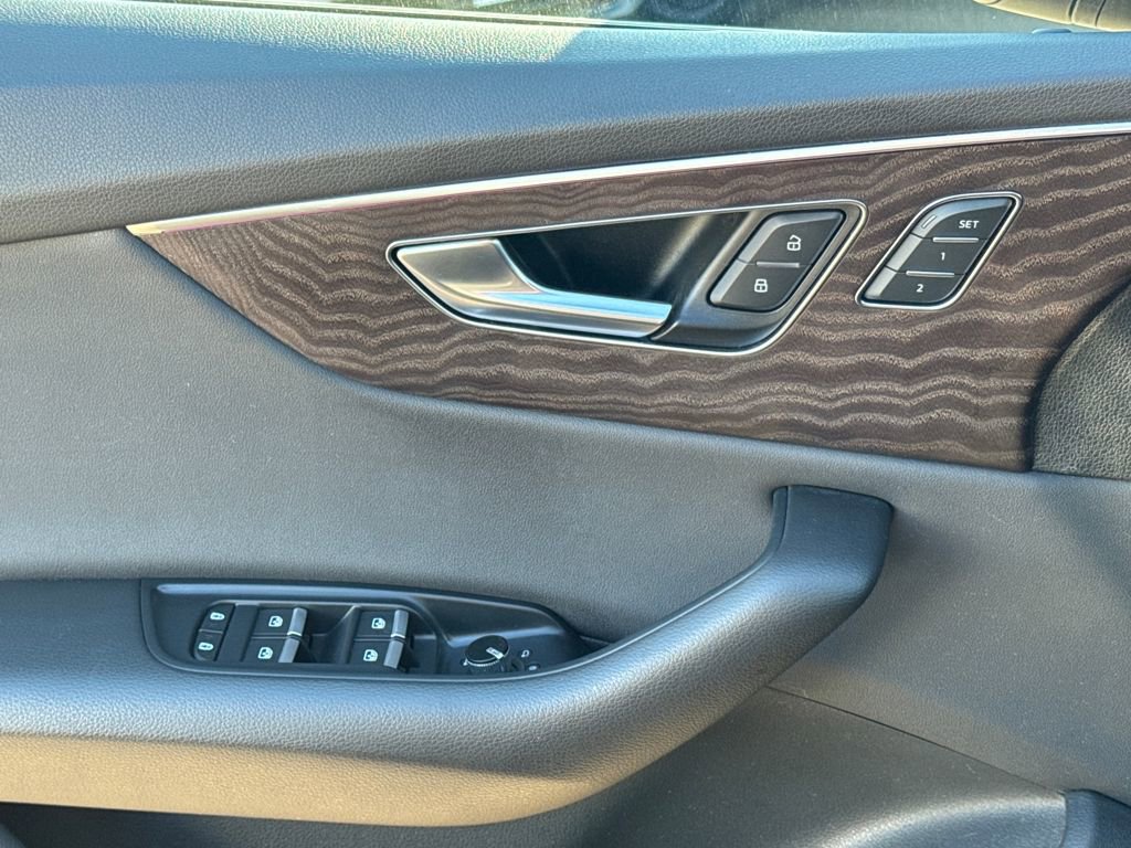 Used 2021 Audi Q8 Premium Plus w/ Premium Plus Package image 33