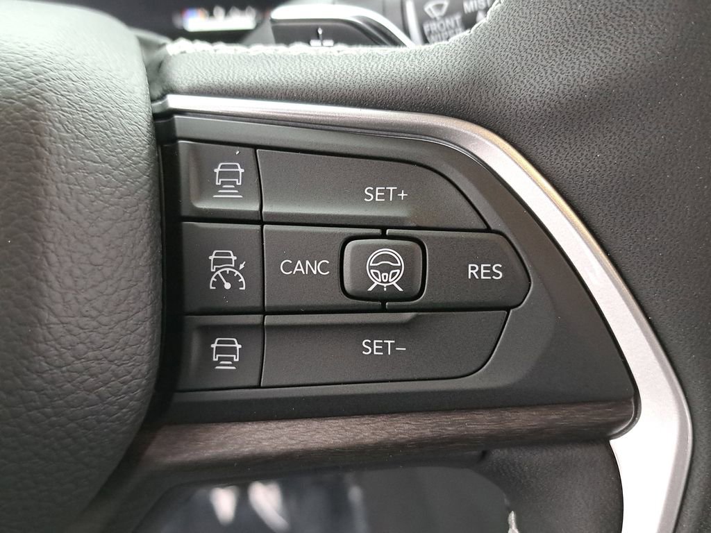 New 2026 Jeep Grand Cherokee L Limited image 21