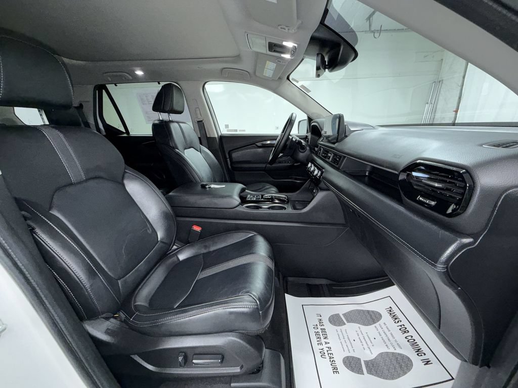 Used 2024 Honda Pilot Touring image 20