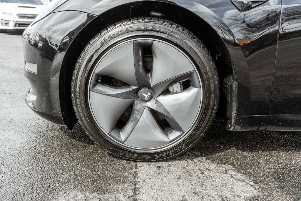 Used 2020 Tesla Model 3 Long Range AWD/4WD image 31