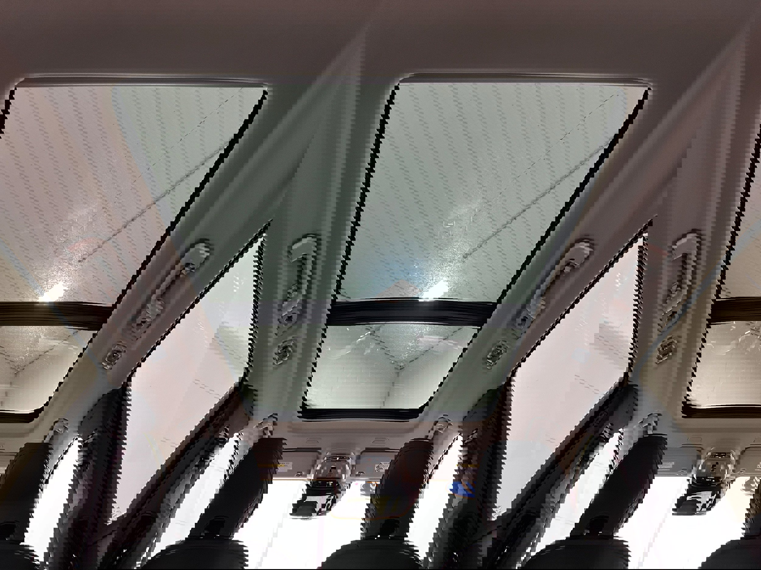 Used 2020 Volvo V60 T5 Cross Country w/ Protection Package Premier image 24