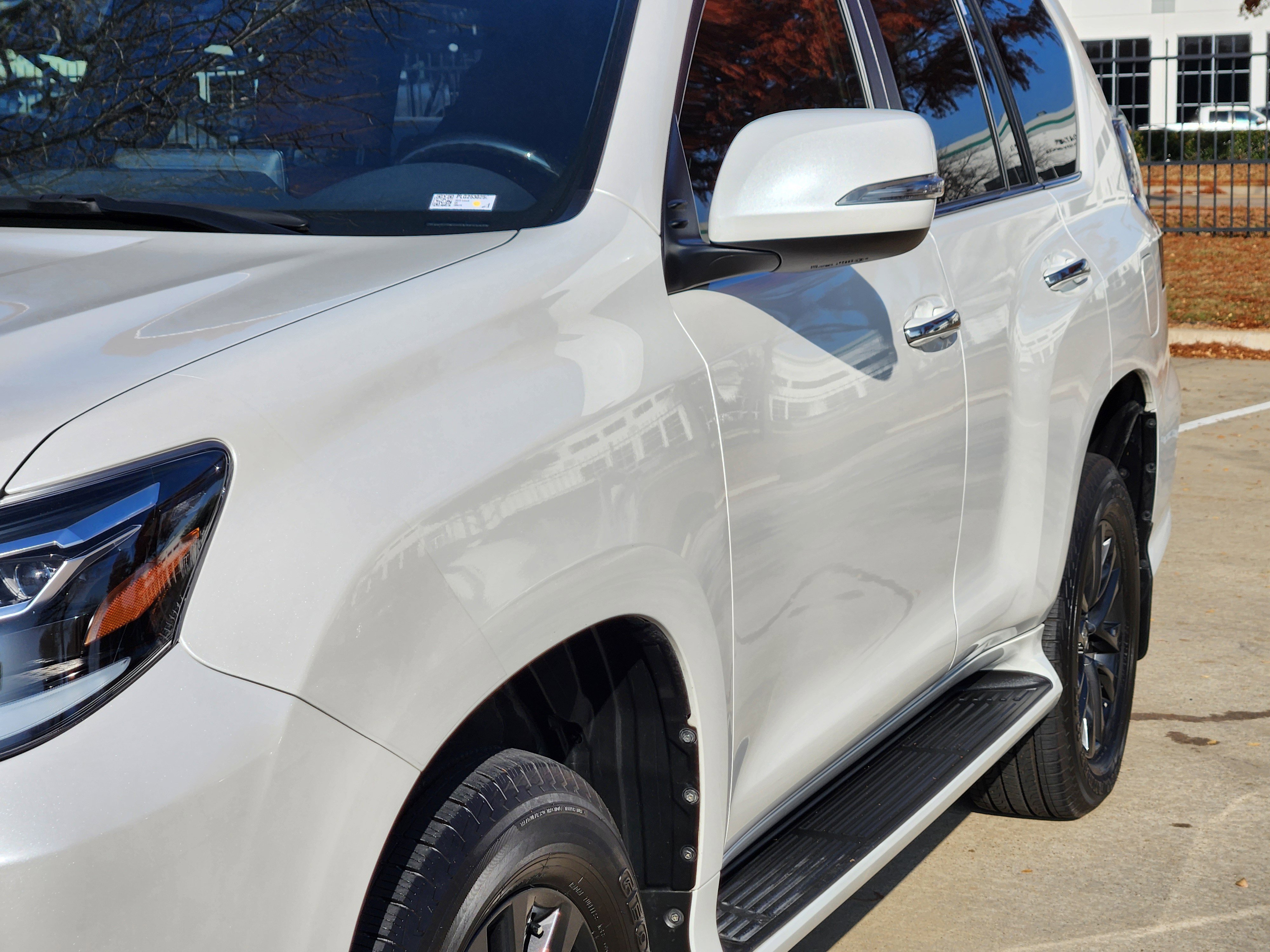 Used 2023 Lexus GX 460 Premium image 9