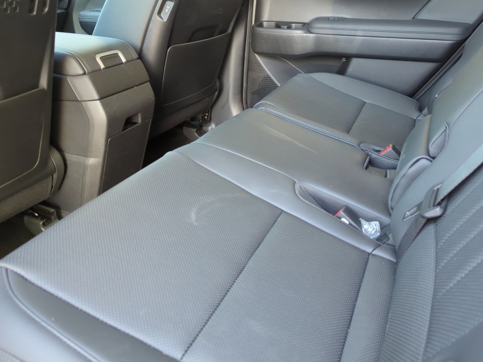 Used 2026 Hyundai Santa Fe SEL AWD/4WD image 13