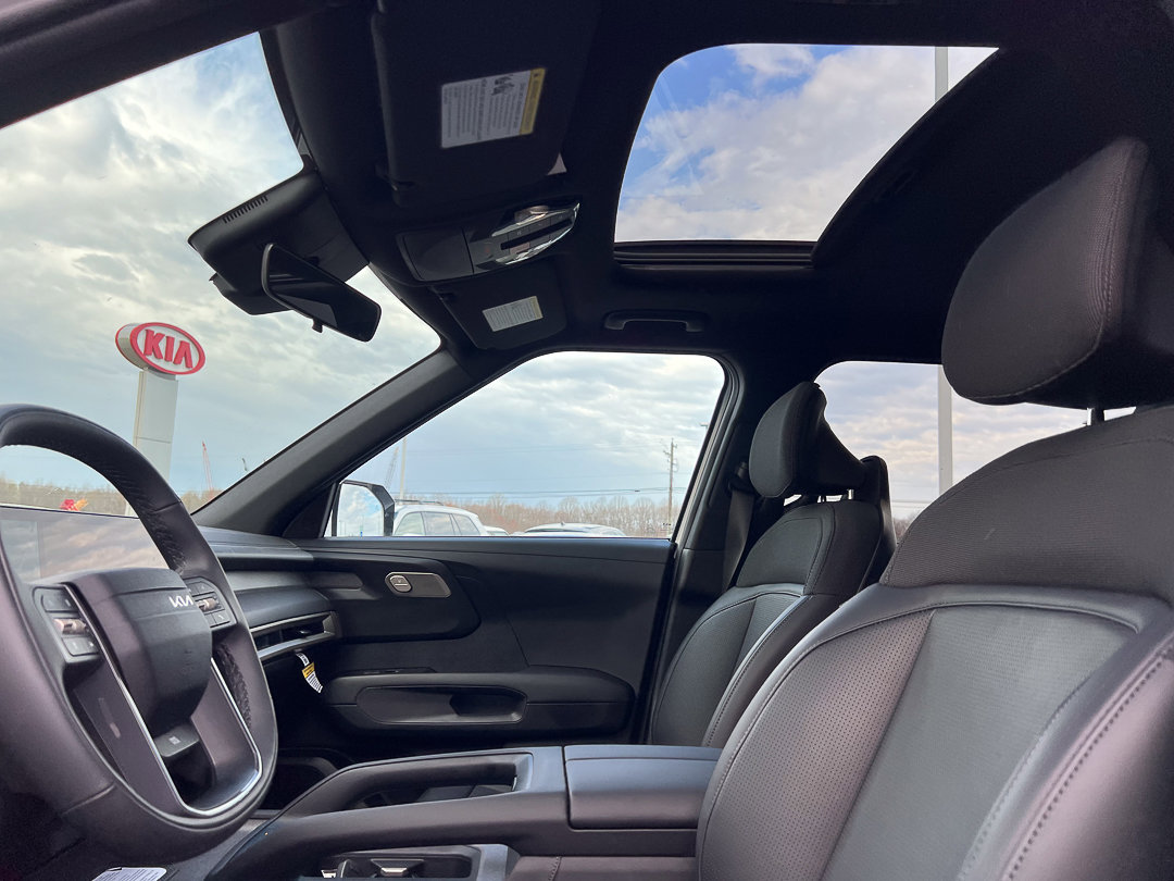 Used 2027 Kia Telluride S image 31