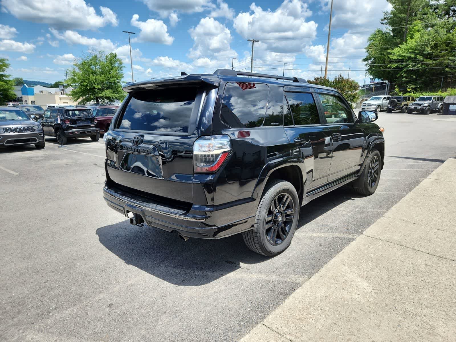 Used 2019 Toyota 4Runner Limited AWD/4WD image 5