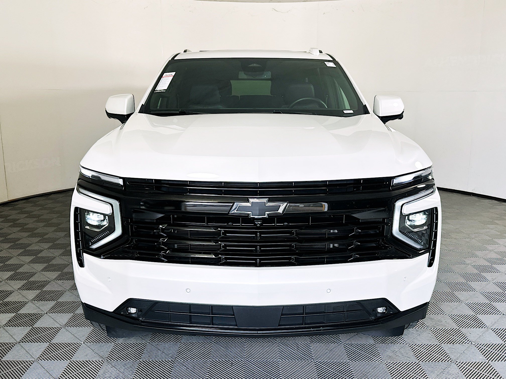 Used 2025 Chevrolet Suburban RST w/ Comfort Package RWD image 8