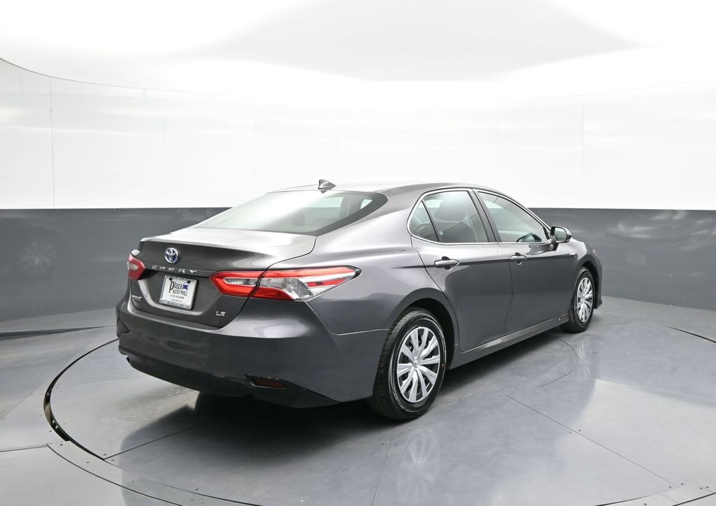 Certified 2019 Toyota Camry LE image 6