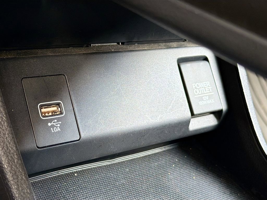 Used 2022 Honda HR-V LX image 16