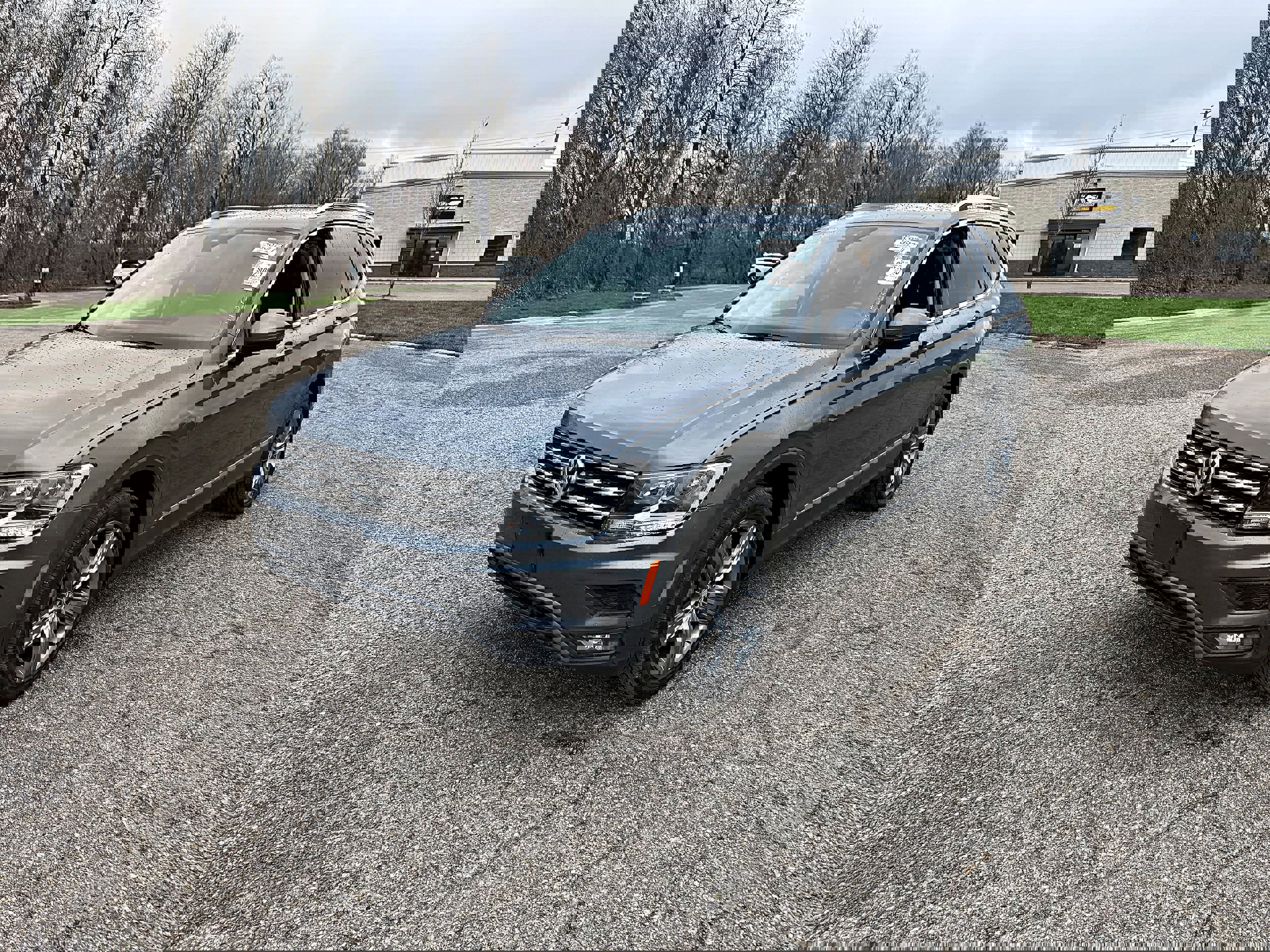 Used 2021 Volkswagen Tiguan SEL w/ 2-Row Tiguan MDO Package image 5