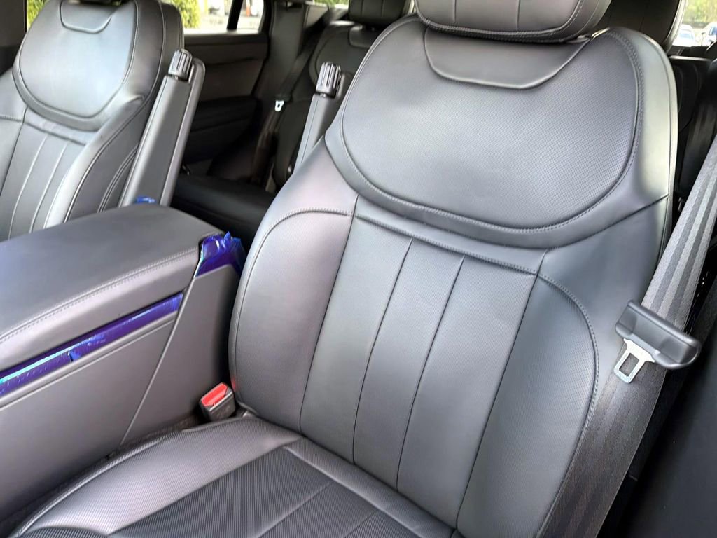 New 2026 Land Rover Range Rover Sport Dynamic SE AWD/4WD image 19