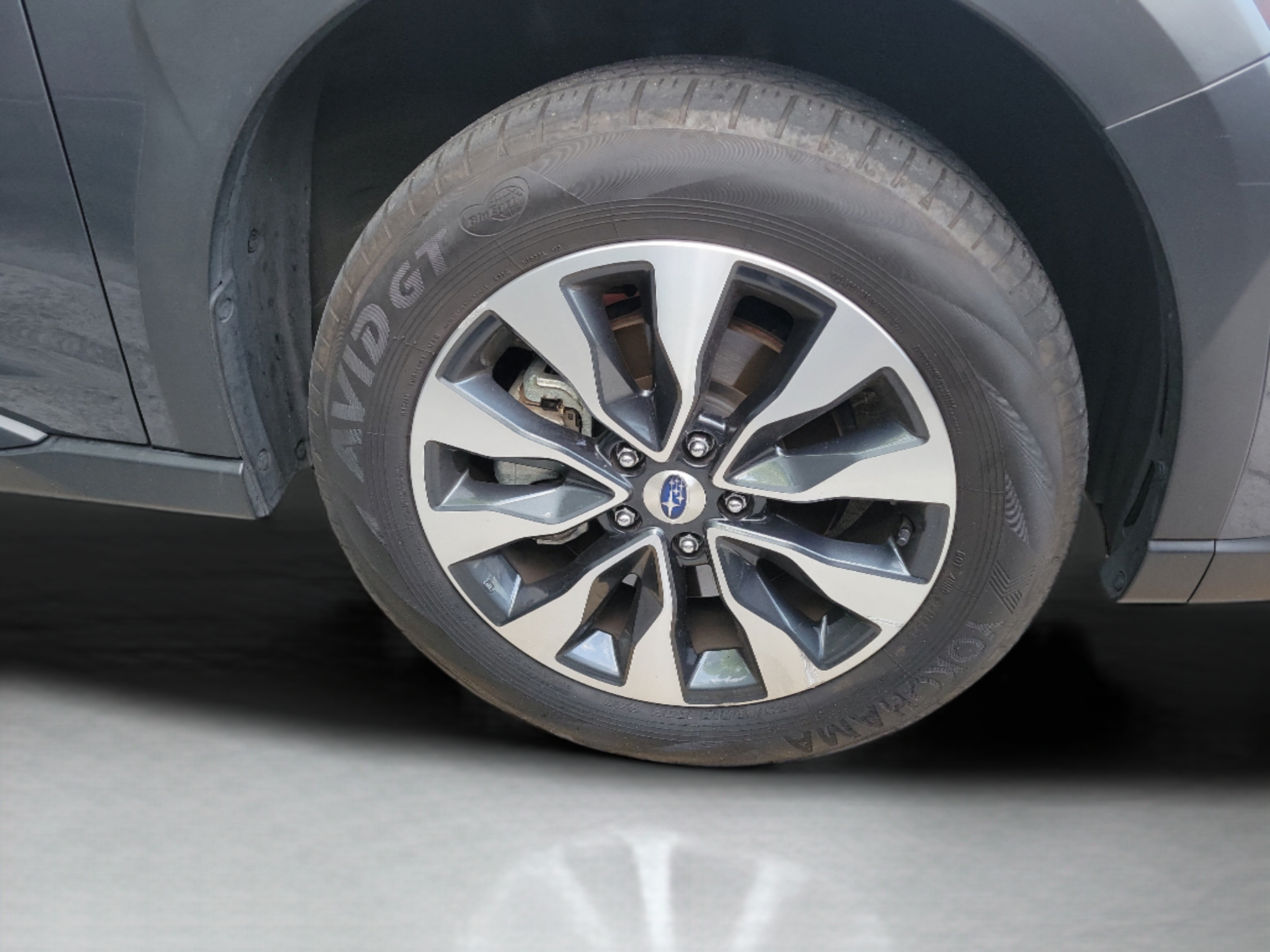 Used 2023 Subaru Outback Touring AWD/4WD image 5