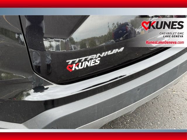 Used 2022 Ford Edge Titanium AWD/4WD image 8