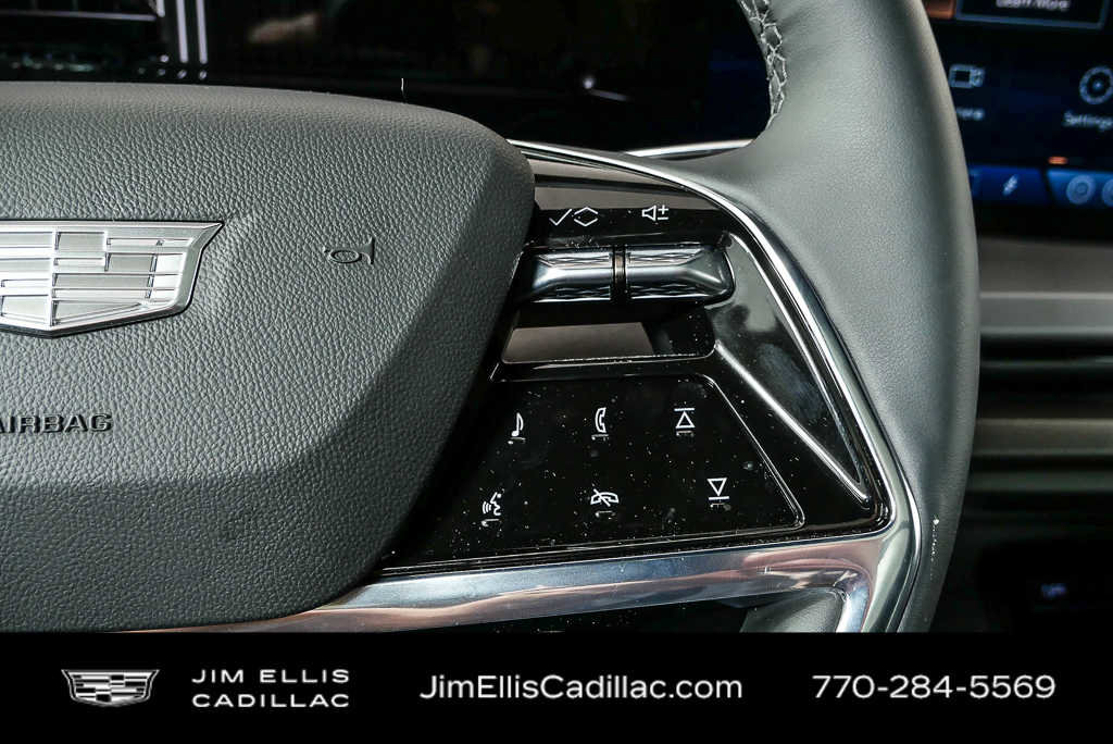Certified 2026 Cadillac Vistiq Luxury AWD/4WD image 10