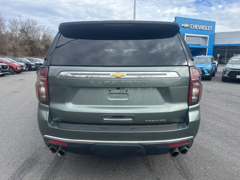 Used 2023 Chevrolet Suburban Premier image 6