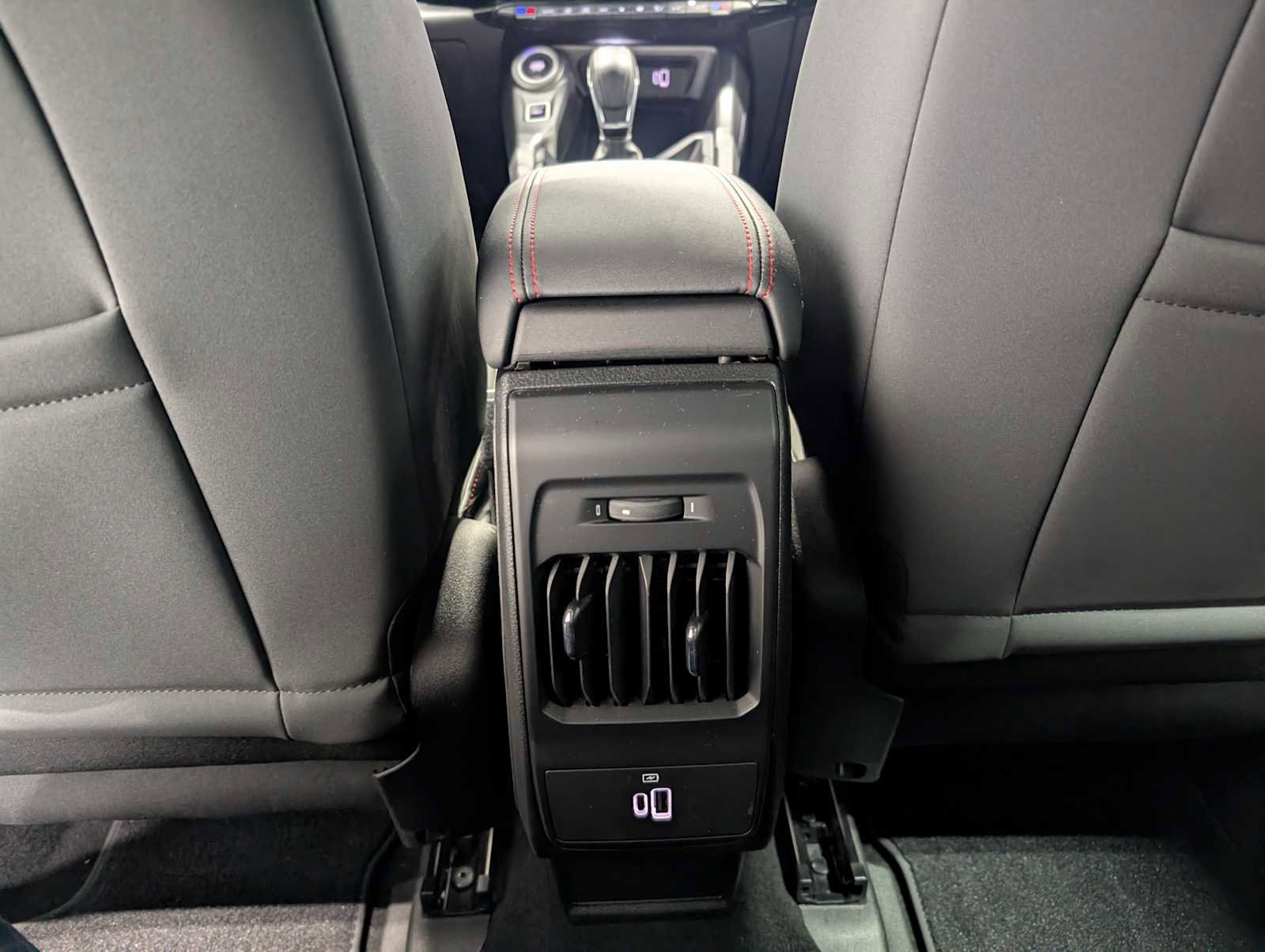 Used 2024 Dodge Hornet R/T w/ R/T Blacktop Package image 21