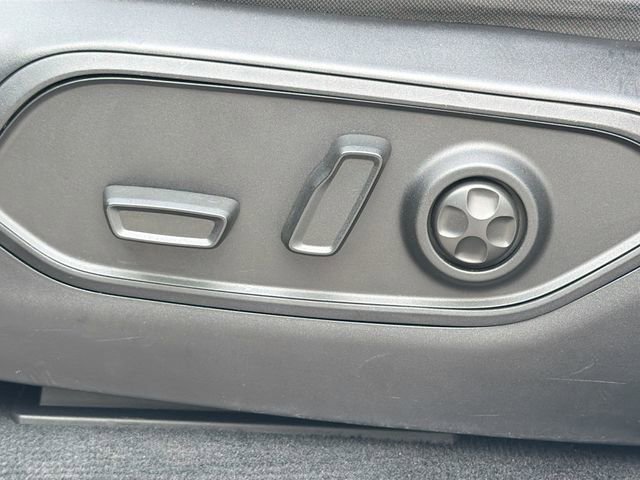 Used 2024 Jeep Grand Cherokee Altitude RWD image 24