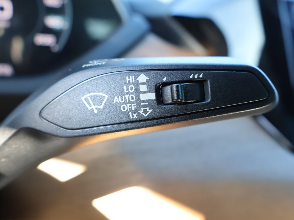 Used 2023 Audi e-tron GT Premium Plus image 45