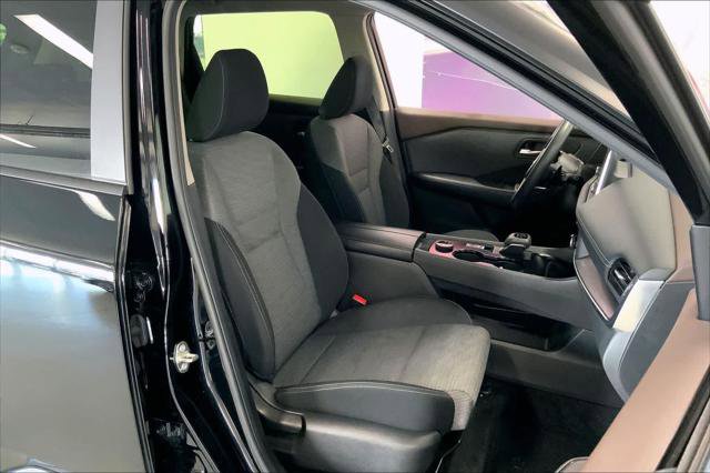 Used 2023 Nissan Rogue SV AWD/4WD image 11