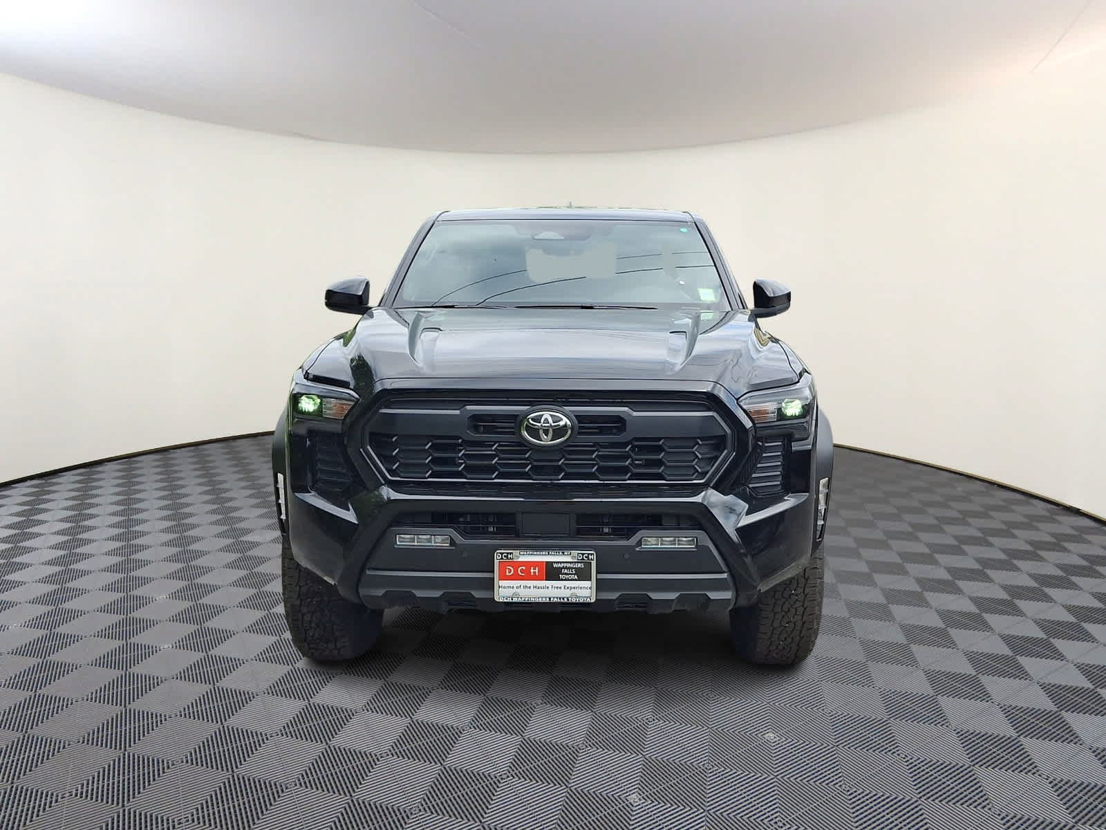 New 2026 Toyota Tacoma TRD Off-Road AWD/4WD image 2
