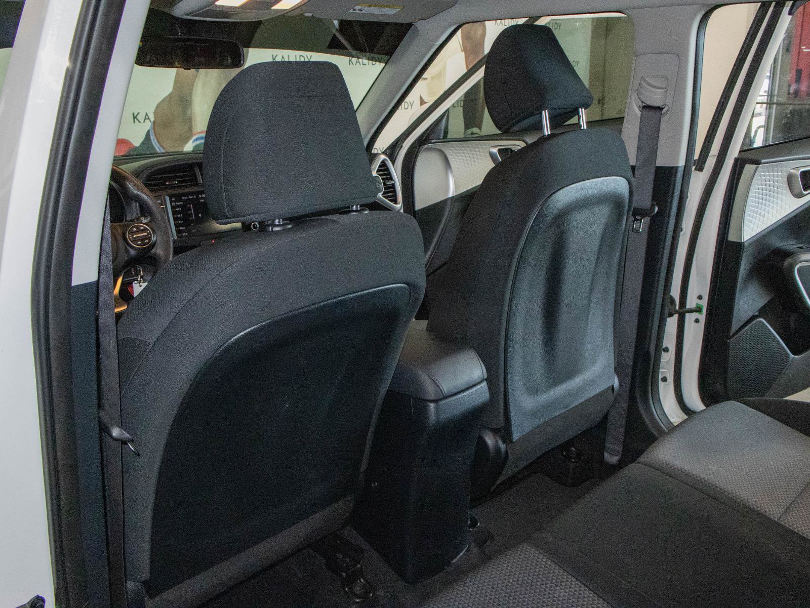 Used 2023 Kia Soul LX w/ Option Group 015 image 9