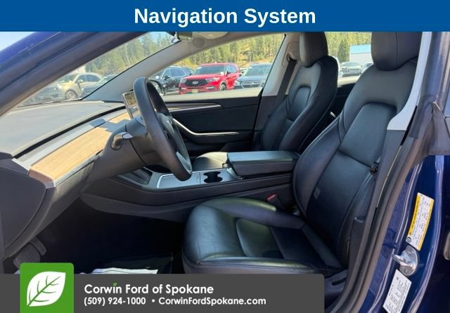 Used 2022 Tesla Model 3 Long Range AWD/4WD image 2