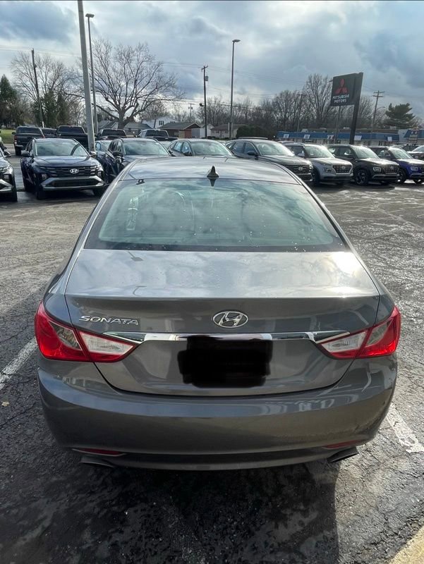 Used 2011 Hyundai Sonata SE w/ Navigation & Sunroof Pkg 4 image 4