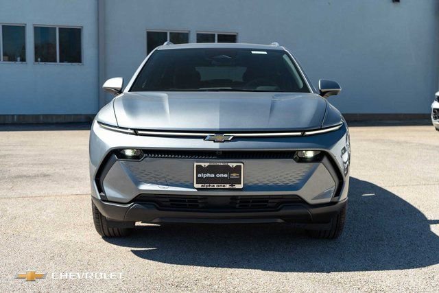 New 2026 Chevrolet Equinox EV LT FWD image 2