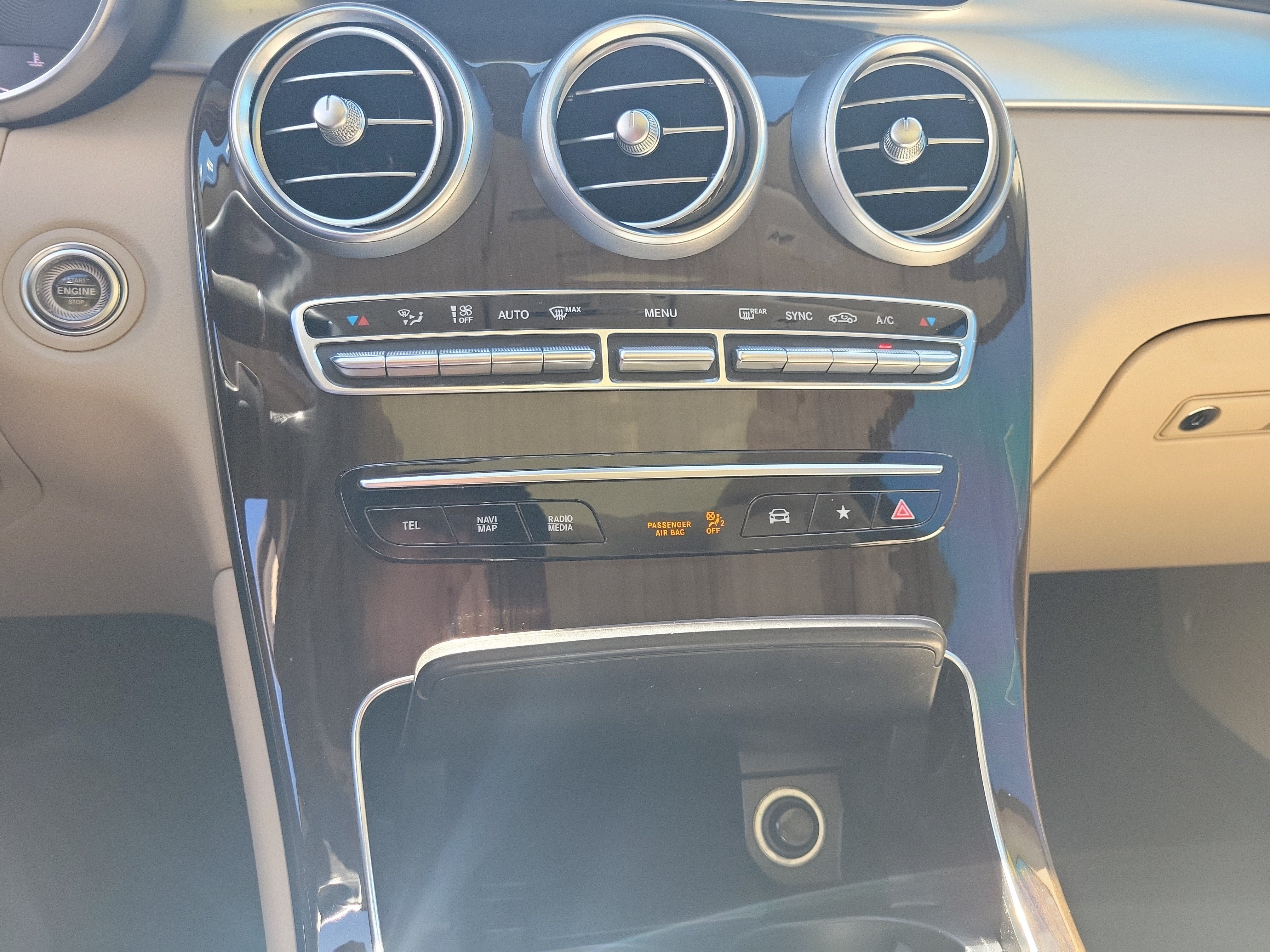 Used 2021 Mercedes-Benz GLC 300 image 26