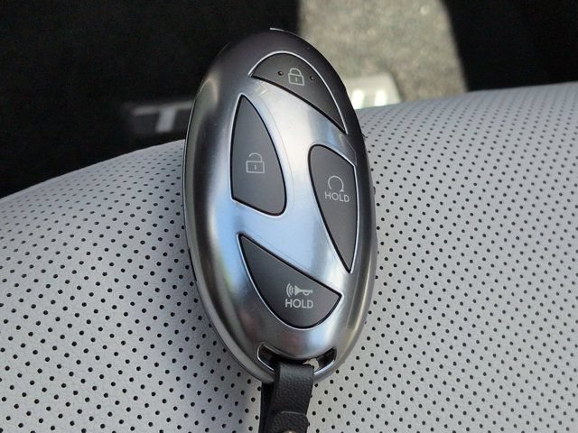 Certified 2026 Hyundai Tucson Limited FWD image 30