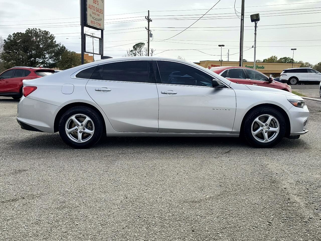 Used 2017 Chevrolet Malibu LS image 7