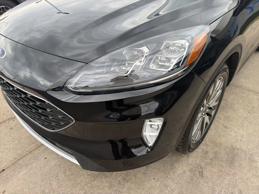 Used 2022 Ford Escape Titanium image 20