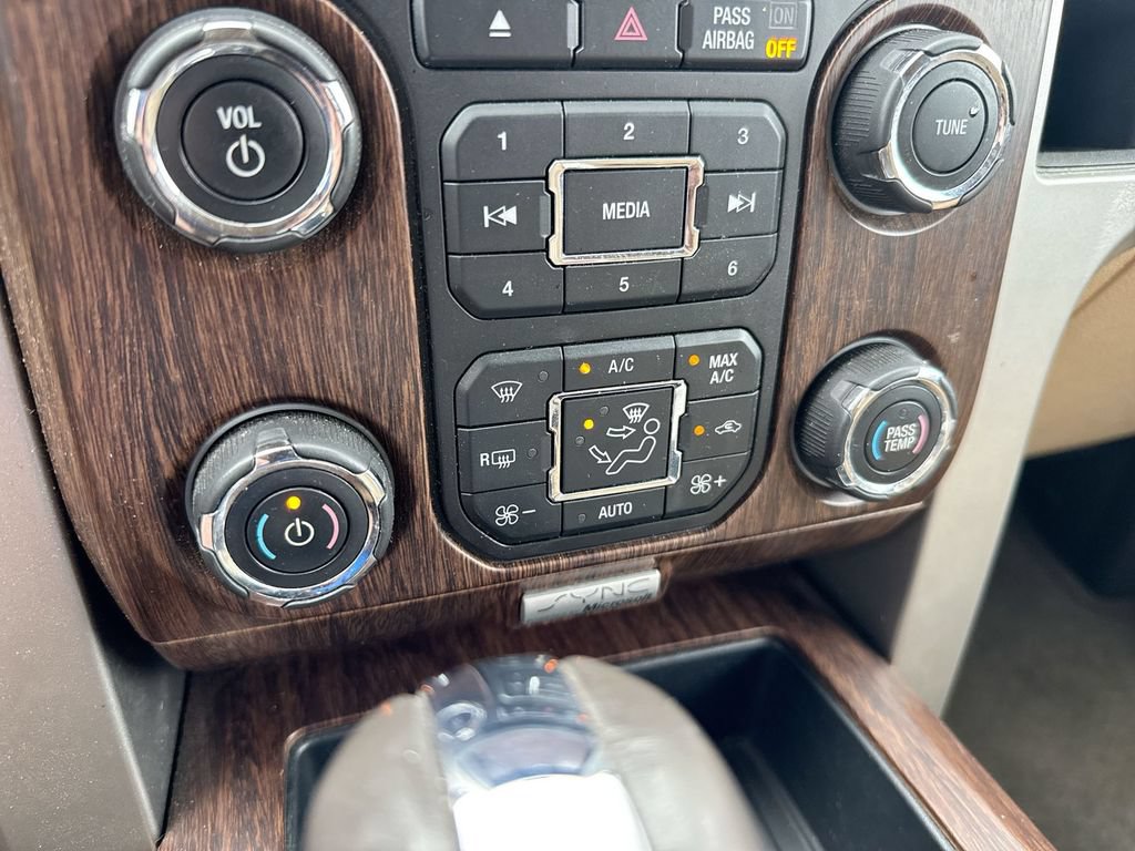 Used 2013 Ford F150 Lariat w/ Luxury Equipment Group AWD/4WD image 17