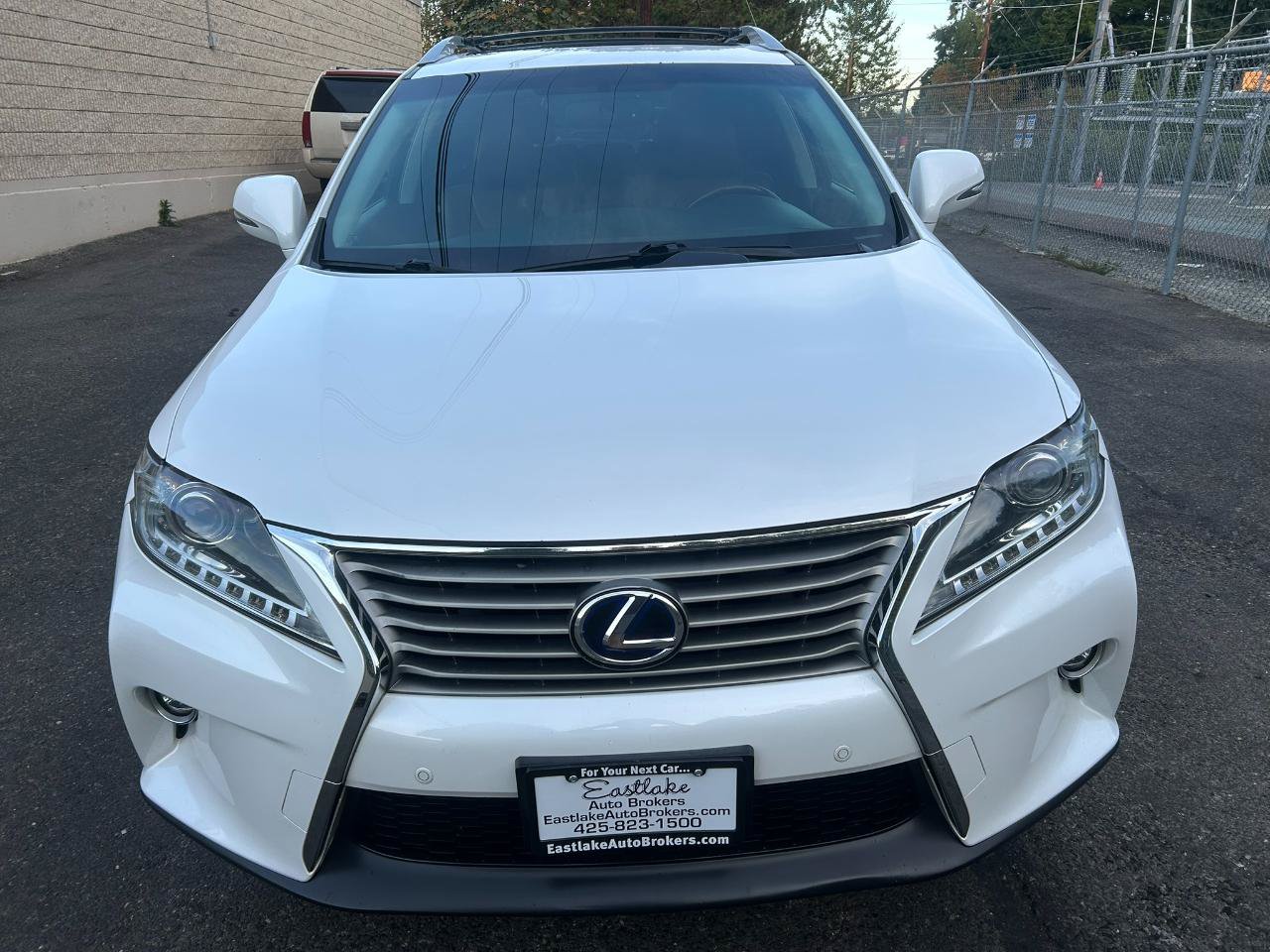 Used 2015 Lexus RX 450h AWD image 2
