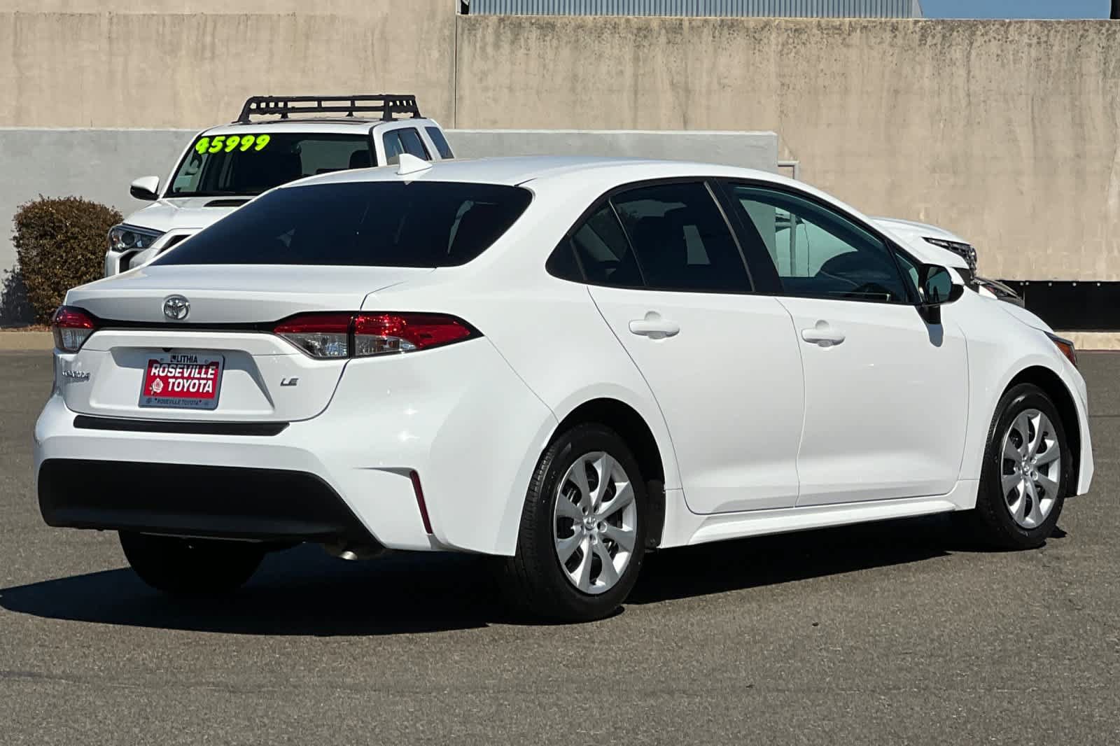 Certified 2025 Toyota Corolla LE FWD image 2
