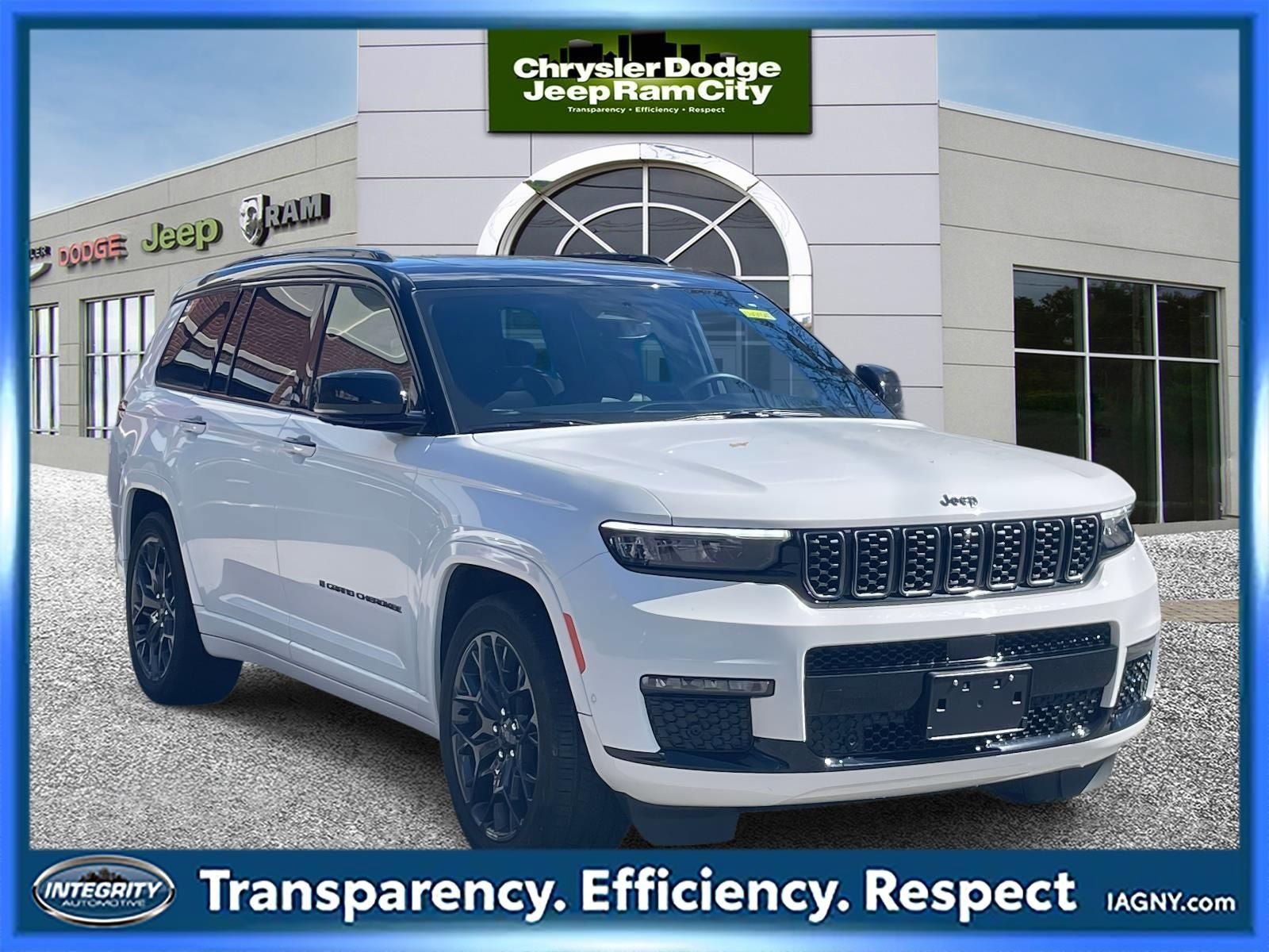 Used 2024 Jeep Grand Cherokee L Summit AWD/4WD image 1