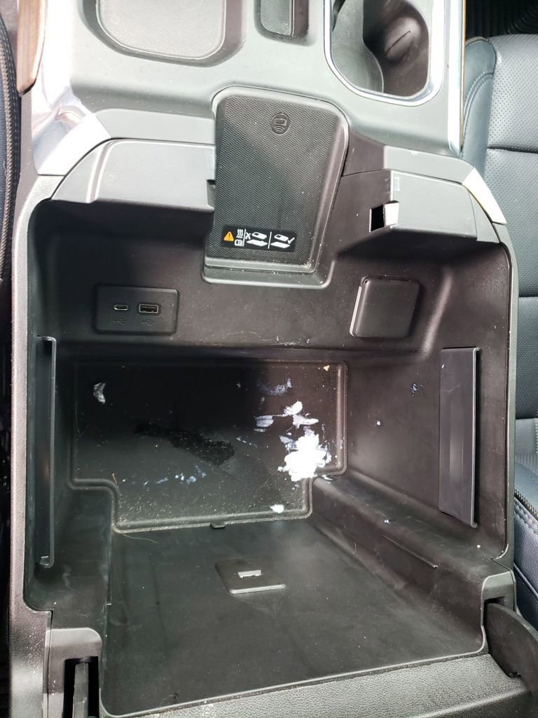 Used 2022 Chevrolet Silverado 1500 High Country w/ Technology Package image 25