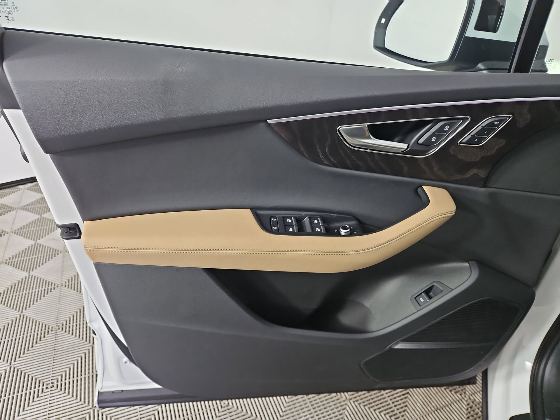 Certified 2025 Audi Q7 2.0T Premium Plus w/ Premium Plus Package image 21