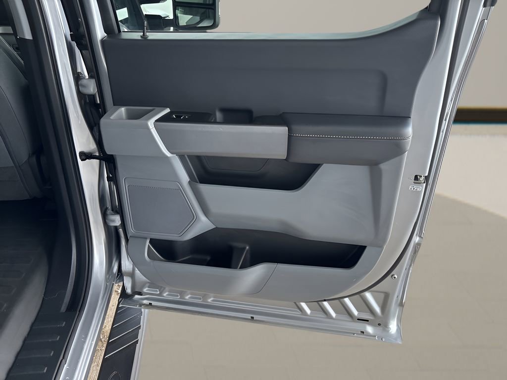 Used 2022 Ford F150 XLT w/ Trailer Tow Package image 27